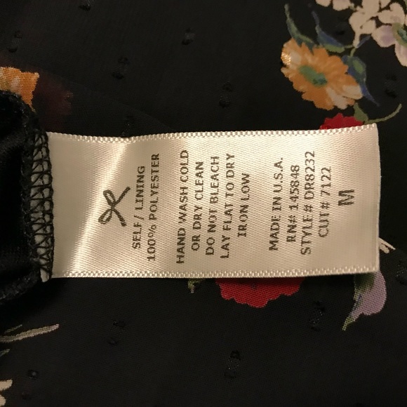 Like New Beautiful Everly Dress - Picture 7 of 7